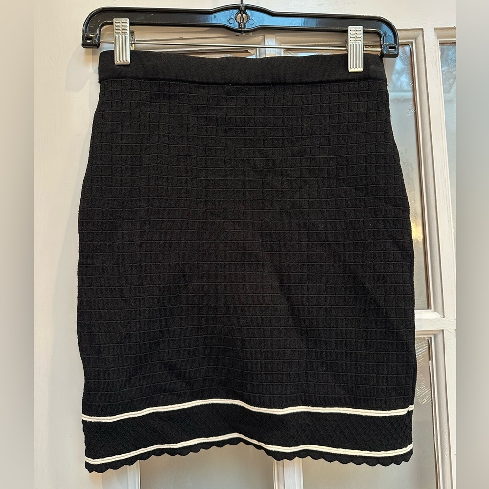 House Of Harlow 1960 Women's Size XS Stretch Knit Sweater Skirt Black White NWT